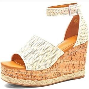 Platform open toe wedge heels sz 9